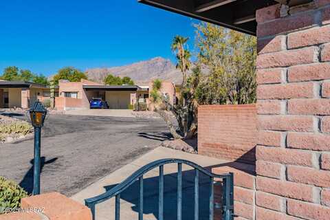 5526 N Camino Arenosa, Tucson, AZ 85718
