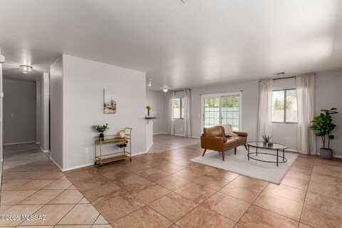 7947 E Dream View Drive, Tucson, AZ 85730