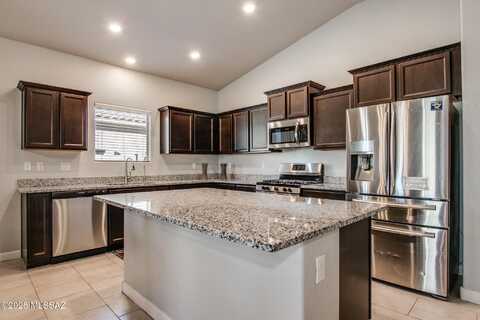 9476 W Gambel Oak Lane, Marana, AZ 85653