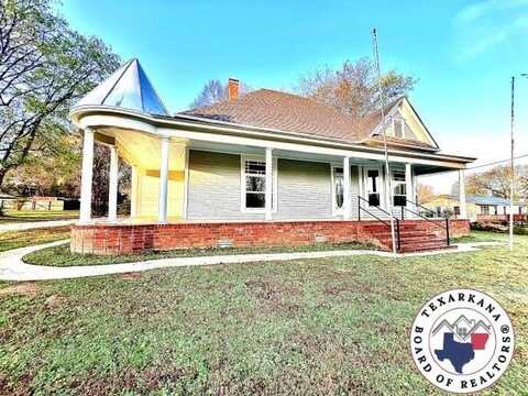 208 Daingerfield, Naples, TX 75568