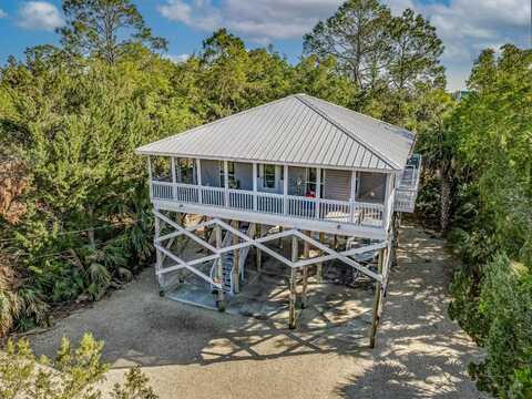 26 Blue Dolphin Drive, Crawfordville, FL 32327