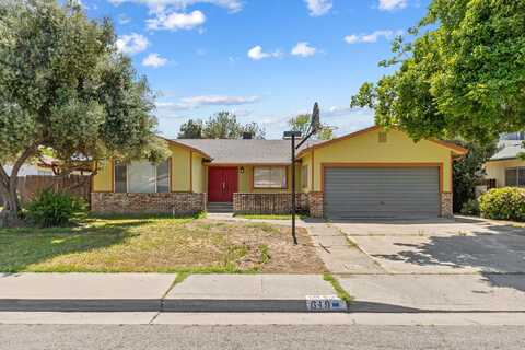 619 Meadow Lane, Lemoore, CA 93245