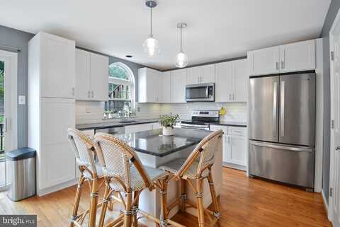 703 HARBOUR RIDGE LANE, DOWNINGTOWN, PA 19335