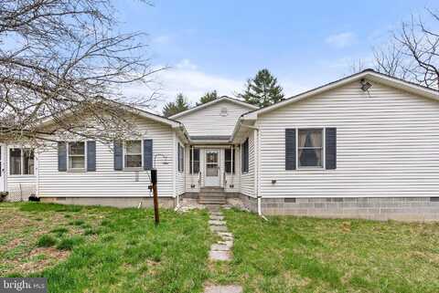 1605 PADDYS RUN ROAD, STAR TANNERY, VA 22654
