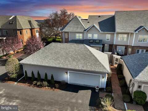 523 BRIDGEVIEW DRIVE, LEMOYNE, PA 17043