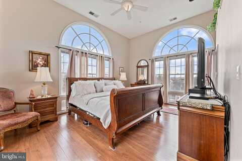 13310 NEW ACADIA LANE, UPPER MARLBORO, MD 20774