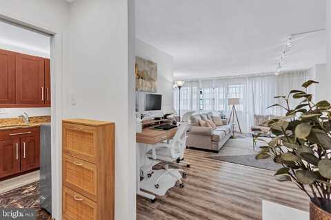 4515 WILLARD AVENUE, CHEVY CHASE, MD 20815
