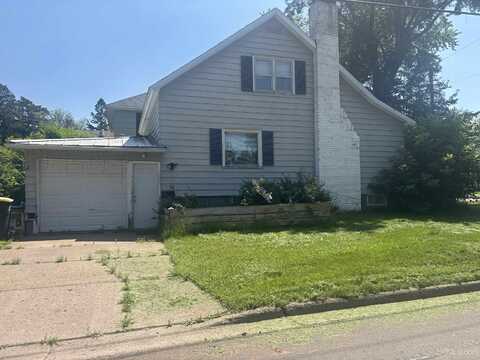 602 Lake, Ironwood, MI 49938