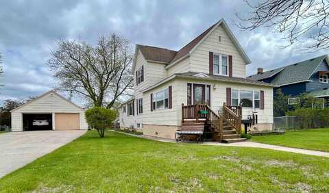1215 Dakota, Gladstone, MI 49837