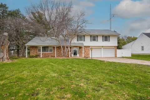 1132 W Ridgeway Avenue, Waterloo, IA 50701