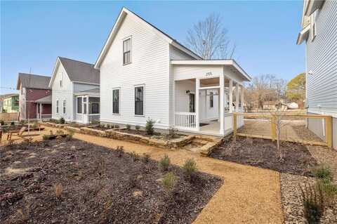 255 E 11th ST, Fayetteville, AR 72701