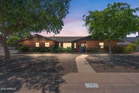 2885 E NORTH Lane, Phoenix, AZ 85028