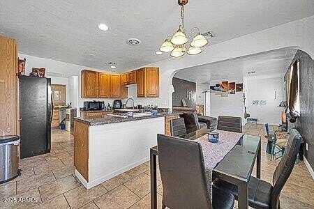 2940 W Townley Avenue, Phoenix, AZ 85051