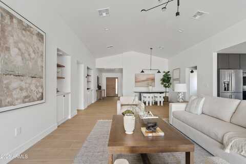 2546 E ROMA Avenue, Phoenix, AZ 85016