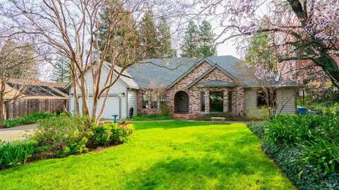 208 Auburn Way, Vacaville, CA 95688