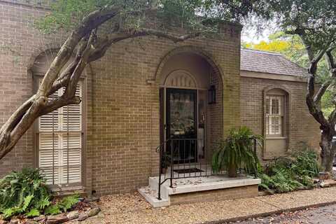 3901 Cedar Hill Road, Little Rock, AR 72202