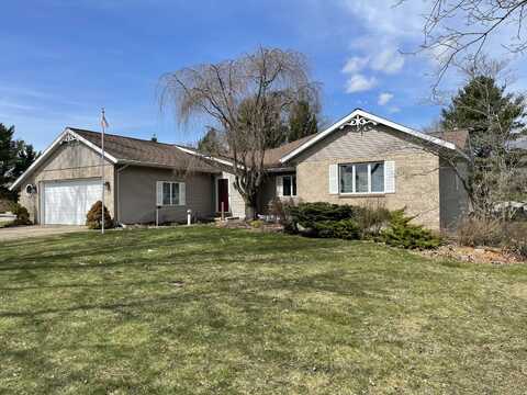 625 APACHE DRIVE DRIVE, FREMONT, MI 49412