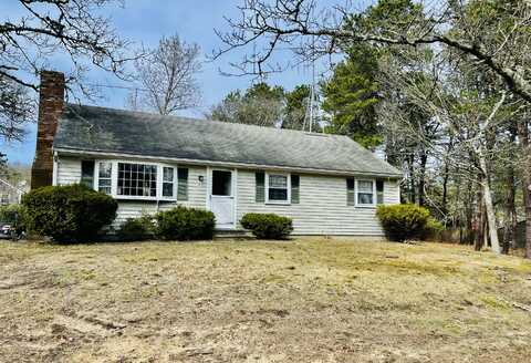 40 North Street, Dennis Port, MA 02639