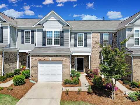 526 Hunters Dance Road, Fort Mill, SC 29708