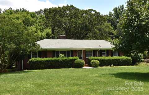 8608 Cedarbrook Drive, Charlotte, NC 28215