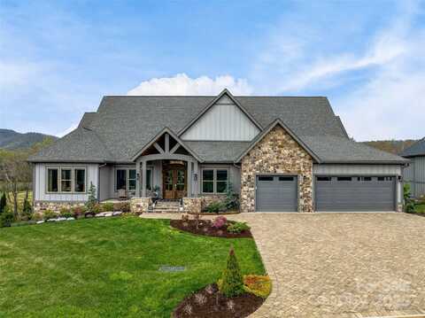 325 Daniel Circle Drive, Mills River, NC 28759