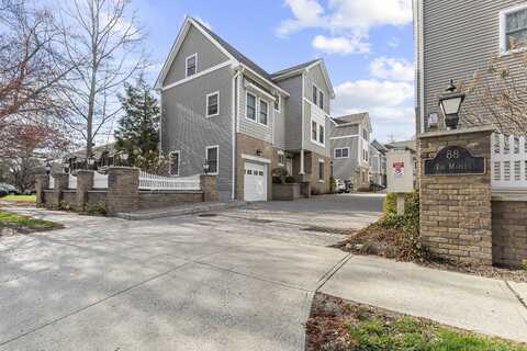 88 Maple Tree Avenue, Stamford, CT 06906
