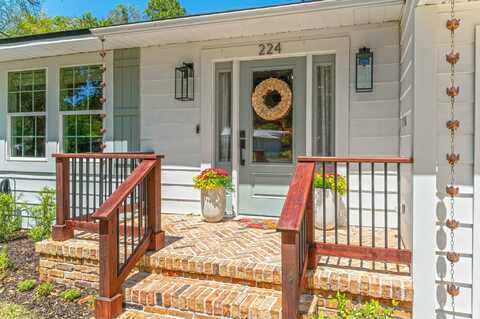 224 NE Marshall Drive, Fort Walton Beach, FL 32547