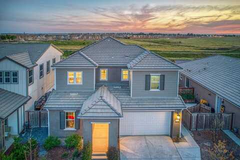 4506 Hillside Road, Madera, CA 93636