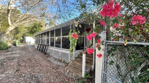 800 Oakwood Avenue, Key Largo, FL 33037
