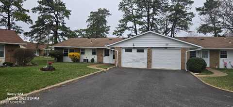 78 Buckingham Drive, Manchester, NJ 08759