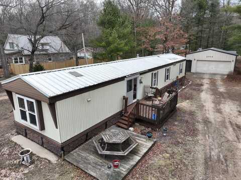 2045 W Parklane, White Cloud, MI 49349