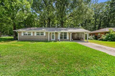 2701 Maple Dr, Starkville, MS 39759