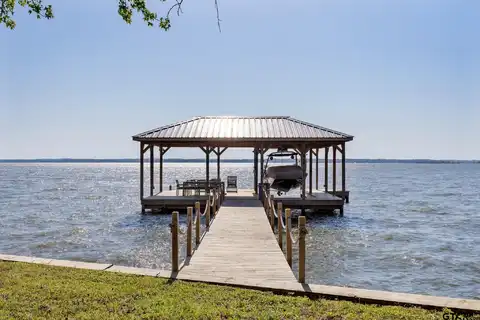 17138 Lakeview Dr., Flint, TX 75762