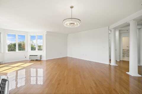 15 FREEDOM WAY, Greenville, NJ 07305