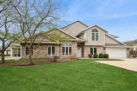 27 Camborne Cir, IowaCity, IA 52245