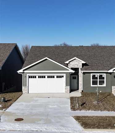 325 Elm St, WestBranch, IA 52358