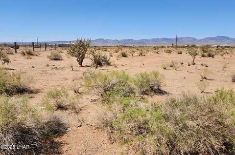 5557 N Cordie Dr, Kingman, AZ 86401