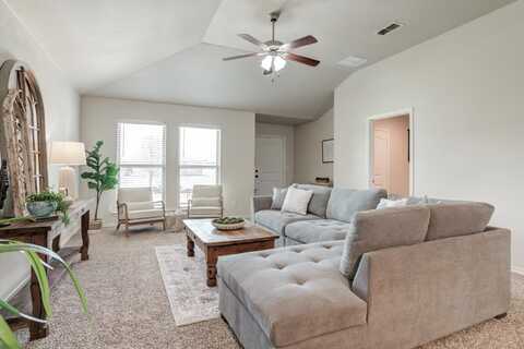 13615 Avenue W, Lubbock, TX 79423