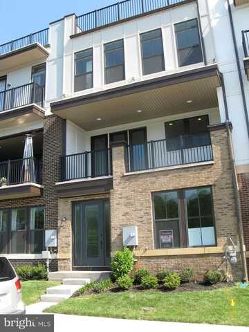 42363 CHAPEL GATE TER, BRAMBLETON, VA 20148