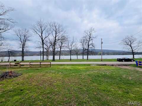 1185 W Lakeshore Drive, Bismarck, MO 63624