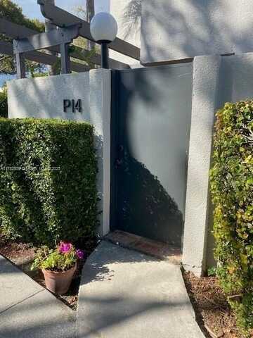 4700 SW 67th Ave, Miami, FL 33155