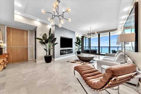 15701 Collins Ave, Sunny Isles Beach, FL 33160