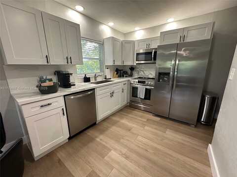 1712 SW 20th St, Fort Lauderdale, FL 33315