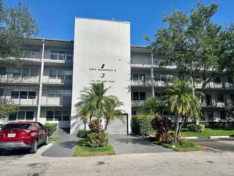 101 SW 132nd Way, Pembroke Pines, FL 33027