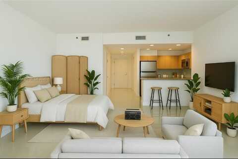 1050 Brickell Ave, Miami, FL 33131