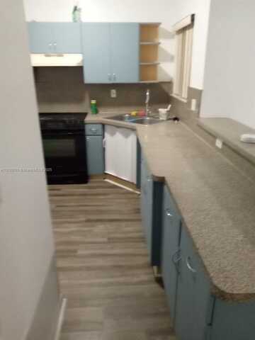 609 SW 10th St, Florida City, FL 33034