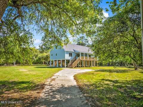 749 E North Street, Pass Christian, MS 39571
