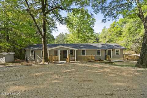 370 Mcgregor Road, Wiggins, MS 39577