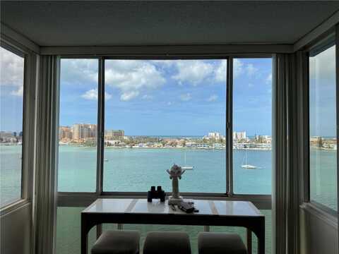 644 ISLAND WAY, CLEARWATER BEACH, FL 33767