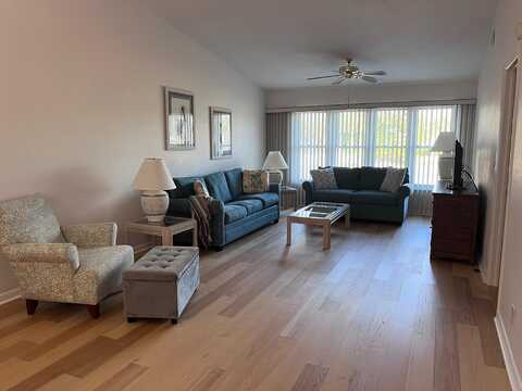 3480 FROSTY WAY, Naples, FL 34112